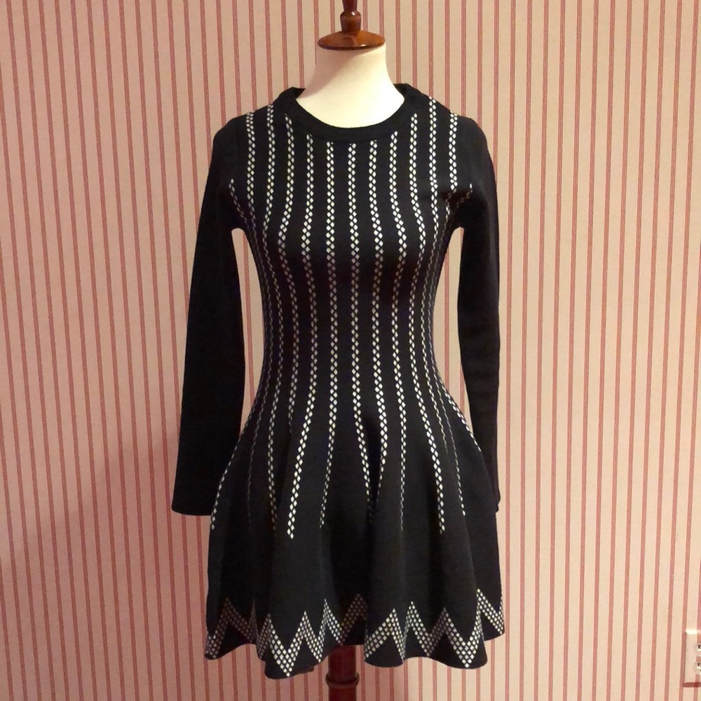 JOA Dress